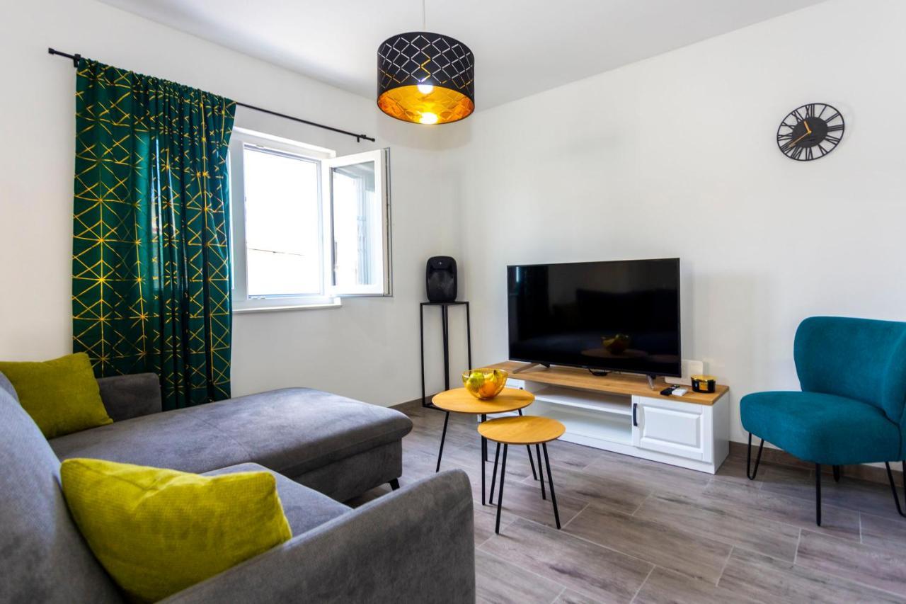 מאקרסקה City Apartment Nora, Old Town Located, Free Parking מראה חיצוני תמונה
