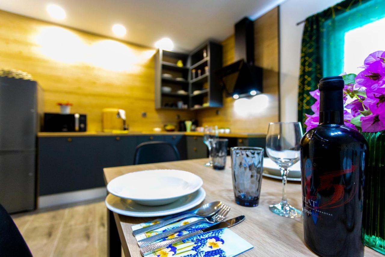 מאקרסקה City Apartment Nora, Old Town Located, Free Parking מראה חיצוני תמונה